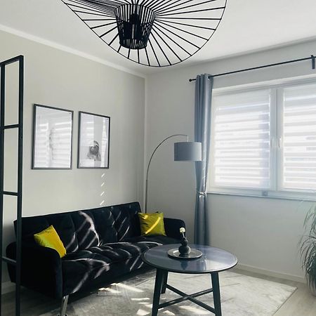 Modernes Apt Mit Direkter Anbindung Zur City Und Messe Hannover Exterior photo