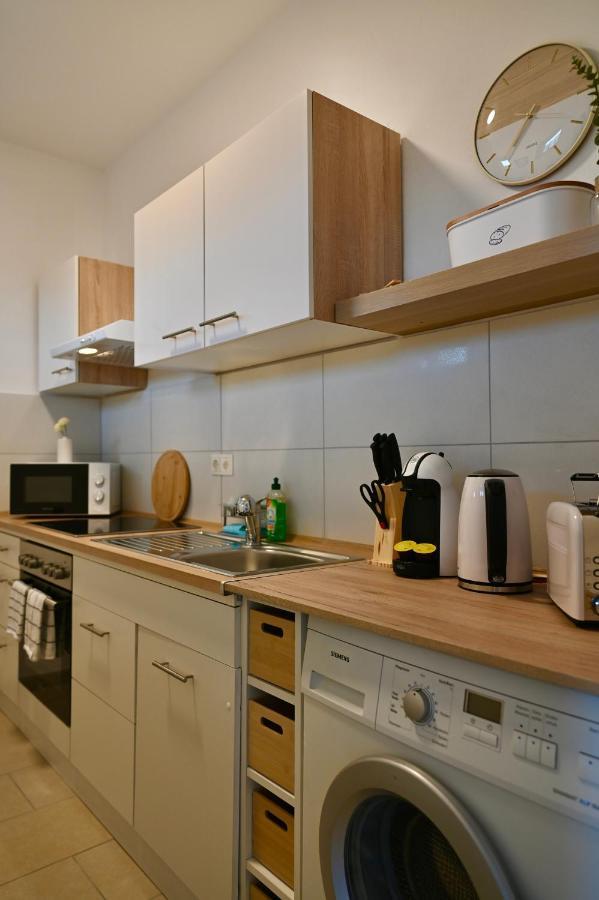 Modernes Apt Mit Direkter Anbindung Zur City Und Messe Hannover Exterior photo