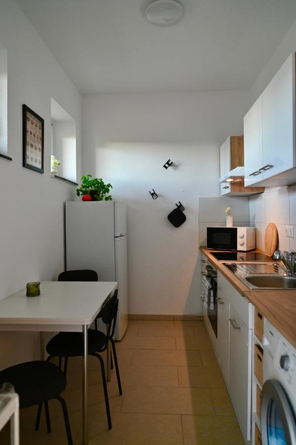 Modernes Apt Mit Direkter Anbindung Zur City Und Messe Hannover Exterior photo
